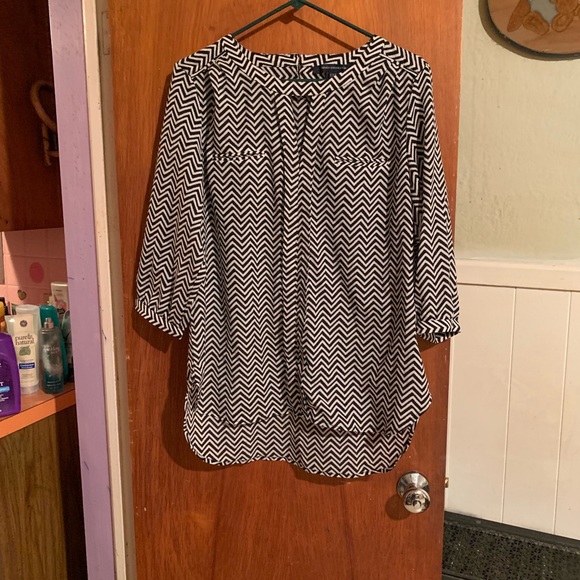 NWOT French Connection chevron top sz 10 - Picture 2 of 6